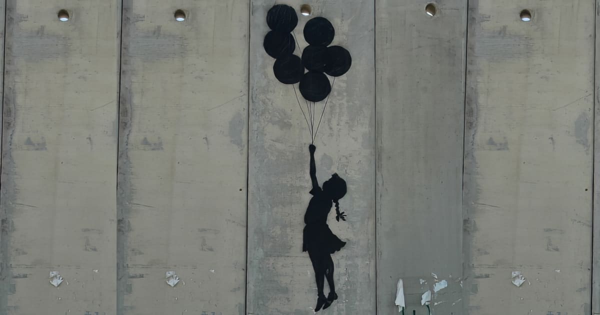 "Flying Girl Balloon" de Banksy